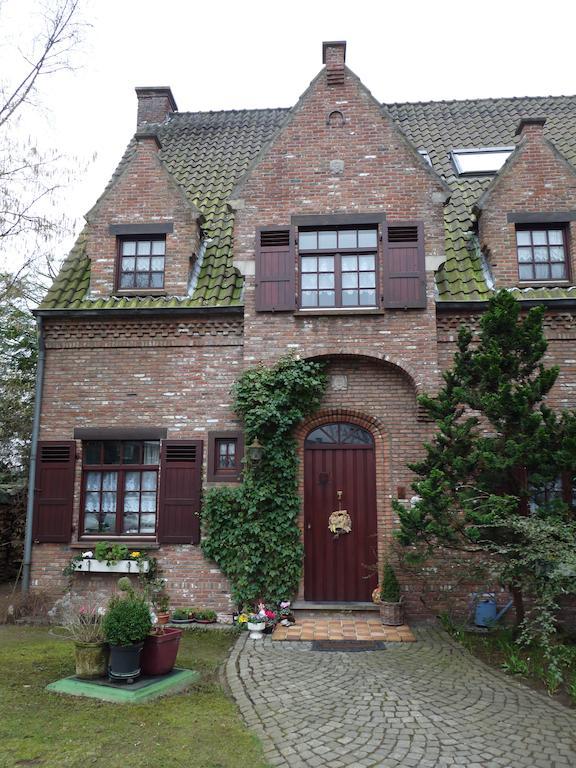 B&B 'T Nieuw Lijsternest Wezembeek-Oppem Exterior foto