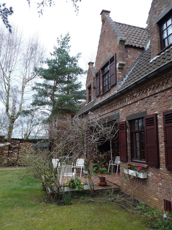 B&B 'T Nieuw Lijsternest Wezembeek-Oppem Exterior foto